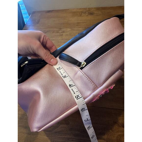 BETSEY JOHNSON SILVER Metallic LOVE BLACK BACKPACK BAG Pink - Picture 4 of 12